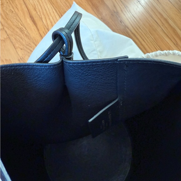 Sezane ROMIE Bag Smooth Black Leather - Picture 10 of 10